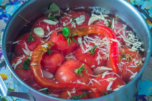 มะเขือเทศปอกเปลือก