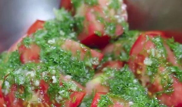 มะเขือเทศผสมสมุนไพร