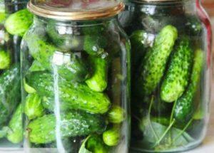 15 สูตรแตงกวาดองหวานสำหรับฤดูหนาว