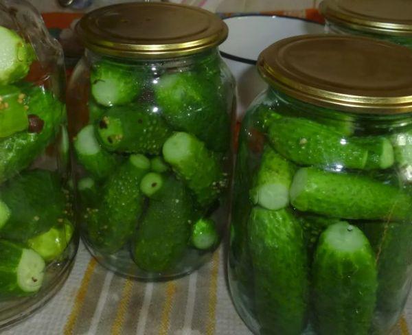 15 สูตรแตงกวาดองหวานสำหรับฤดูหนาว