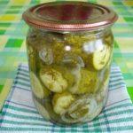 แตงกวากระป๋อง