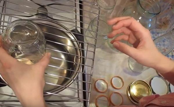 โถสำหรับบรรจุกระป๋อง