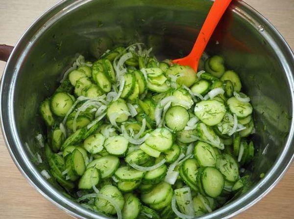 แตงกวากับหัวหอม