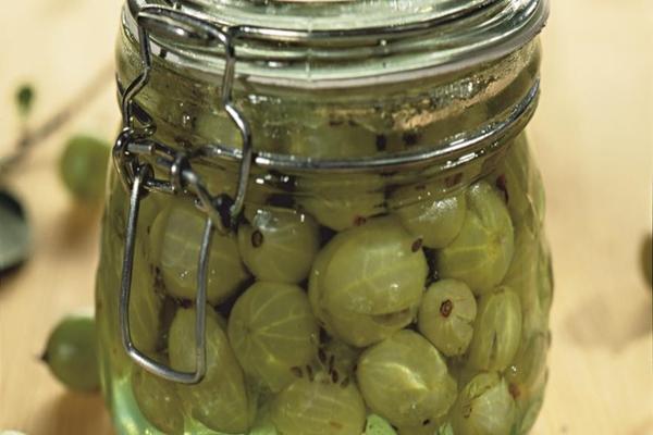 แยมลูกเกดหลวง