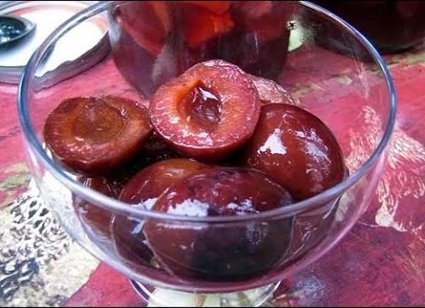 ขนมพลัมดอง