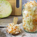 สูตรกะหล่ำปลีแสนอร่อยสำหรับฤดูหนาวในขวดลิตร