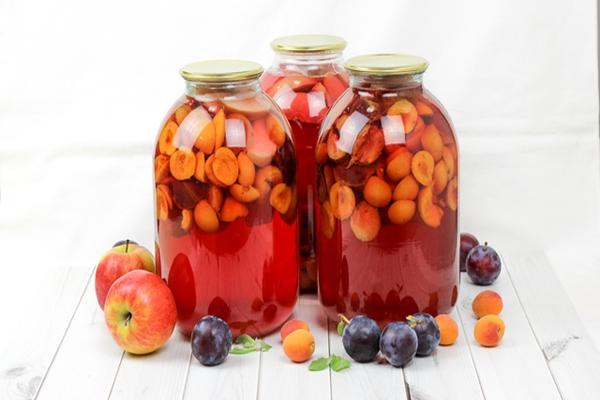 จากแอปริคอต พลัม และแอปเปิล โดยไม่ต้องผ่านการฆ่าเชื้อ