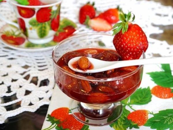 แยมสตรอเบอร์รี่