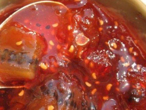 Assortiment d'abricots et de kiwis