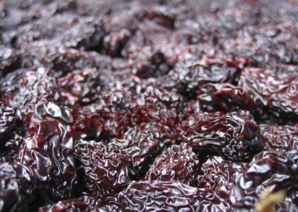 ลูกพรุนในแสงแดด