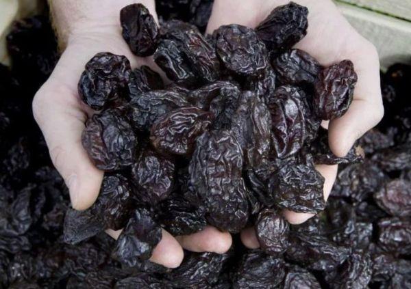 ลูกพลัมสีดำ