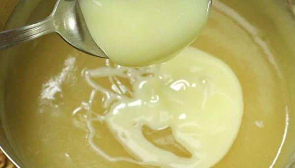 น้ำซุปข้นนมข้น