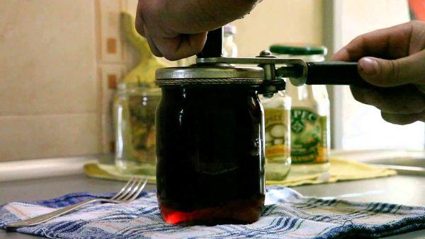 การปิดกระป๋อง