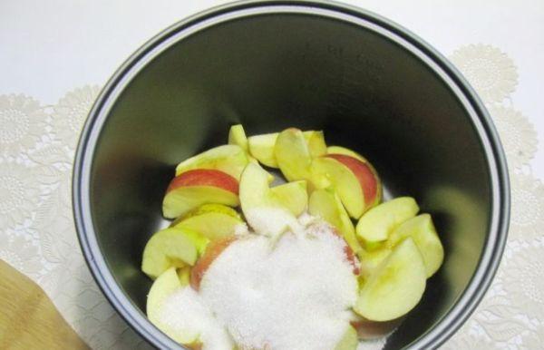 แอปเปิ้ลในหม้อหุงช้า