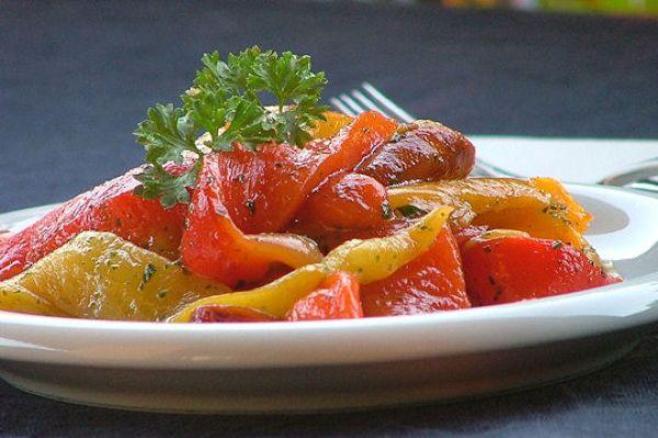 การกระป๋องผักหวาน