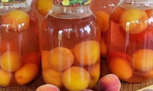 คอมโพทลูกพีช