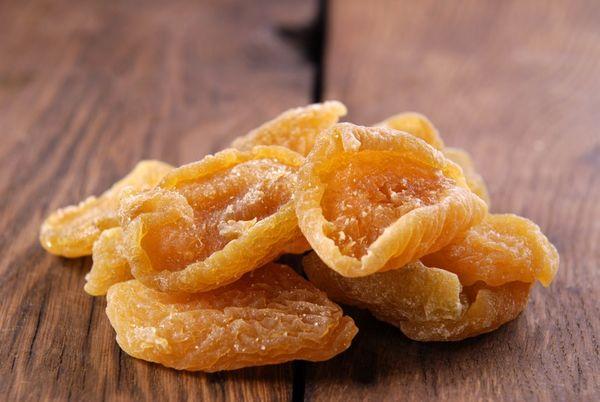 ลูกพีชแห้ง