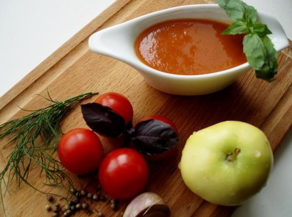 มะเขือเทศกับแอปเปิ้ล