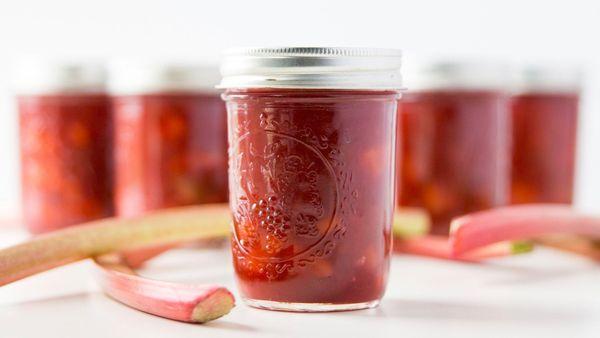 แยมรูบาร์บ