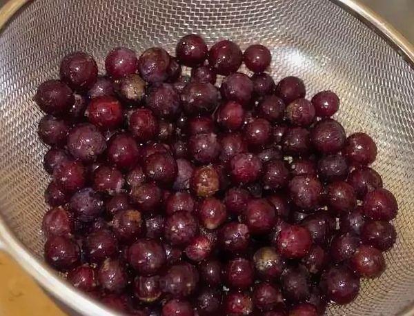 ลูกเกดฝรั่ง