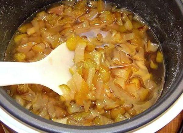 แยมในหม้อหุงช้า