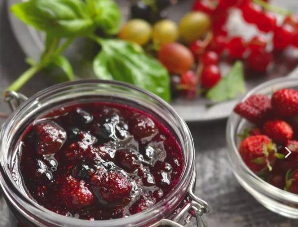 ลูกเกดกับสตรอเบอร์รี่