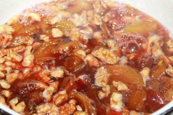 แยมกับถั่ว