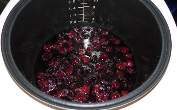 เบอร์รี่ในหม้อหุงช้า