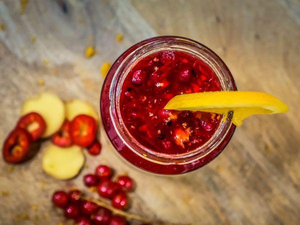 ขิงและลูกเกด