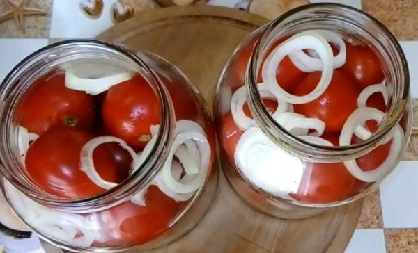 มะเขือเทศกับหัวหอม