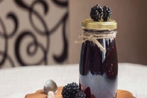 5 สูตรแยมแบล็กเบอร์รี่ที่ดีที่สุดสำหรับฤดูหนาว