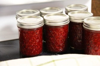 แยมราสเบอร์รี่แช่แข็งในหม้อหุงช้า