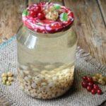 ผลไม้แช่อิ่มในขวด