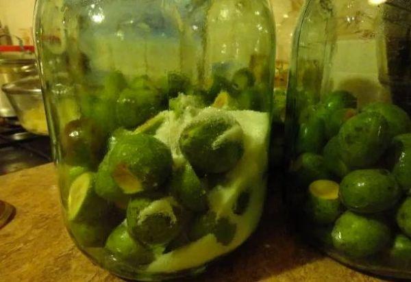 เฟยโจอาในขวด