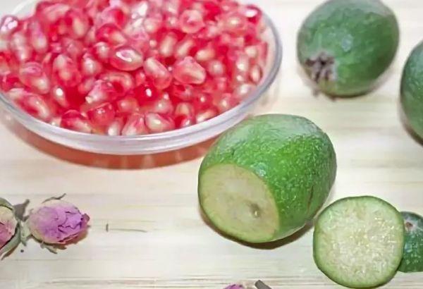 เฟยโจอาและทับทิม