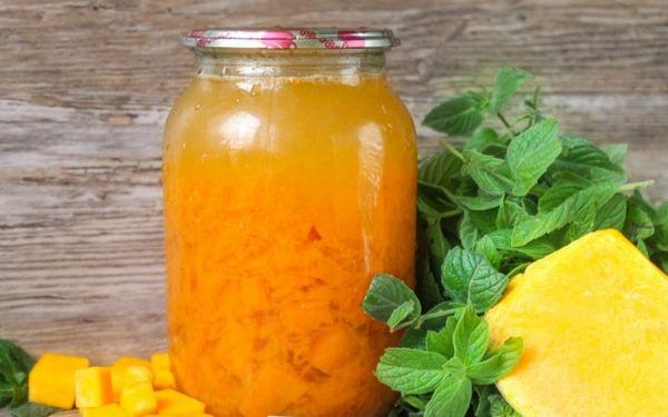 ผลไม้แช่อิ่มพร้อมเนื้อ