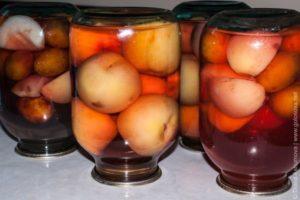 4 meilleures recettes de compote de pommes et de pêches pour l'hiver