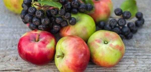 แอปเปิ้ลและโรวัน