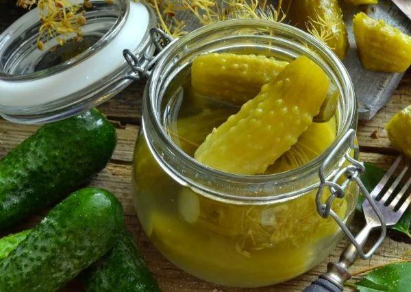 แตงกวาเปรี้ยว