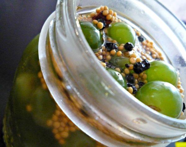 องุ่นดอง