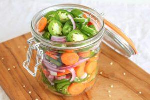 7 สูตรเด็ดสำหรับพริกดองและแครอทดองสำหรับฤดูหนาว