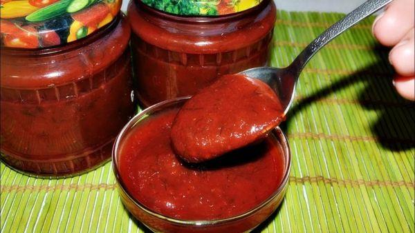 ลูกพลัมและมะเขือเทศรวม