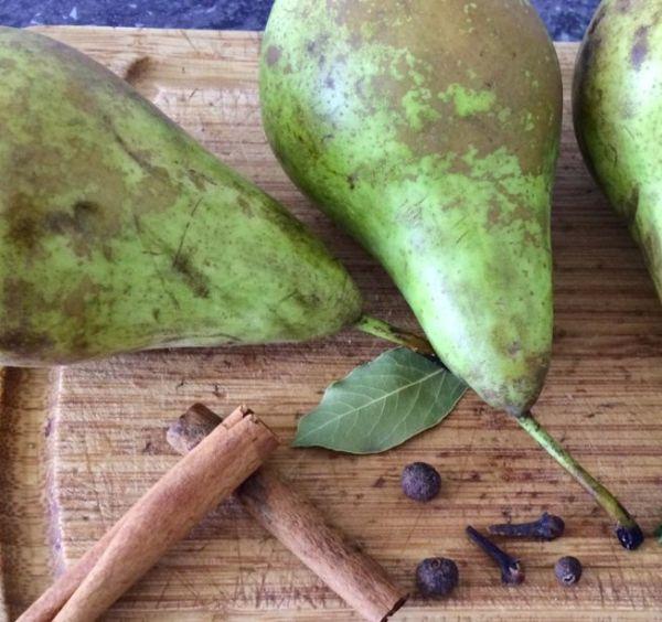 ลูกแพร์, อบเชย, กานพลู