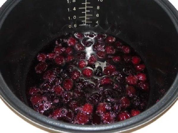 ราสเบอร์รี่ในหม้อหุงช้า