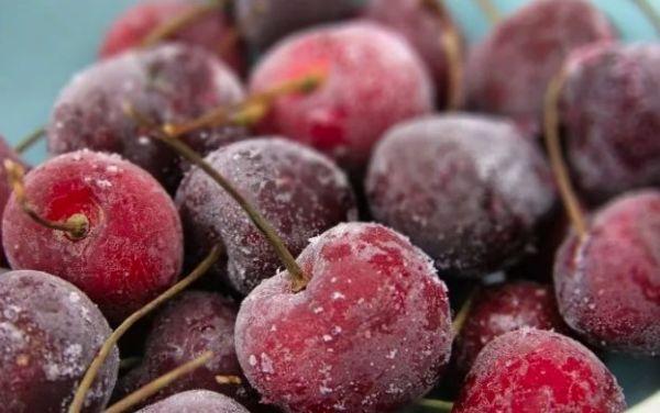 เชอร์รี่แช่แข็ง