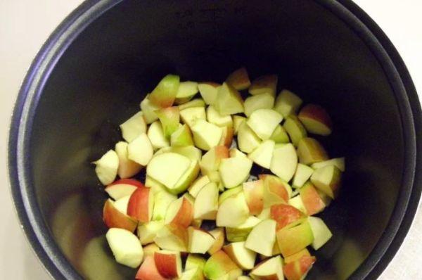 แอปเปิ้ลในหม้อหุงช้า