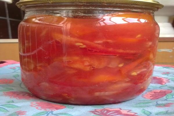 Préparer un en-cas hivernal à base de tomates et de poivre noir moulu est facile. Ces recettes vous aideront à créer un plat délicieux et original qui enchantera vos invités par son arôme vibrant et les impressionnera.