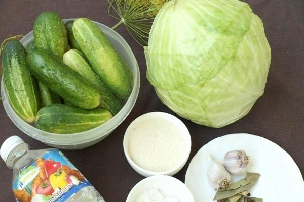 ส่วนผสมบนโต๊ะ