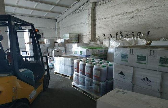 คลังสินค้าเคมีภัณฑ์